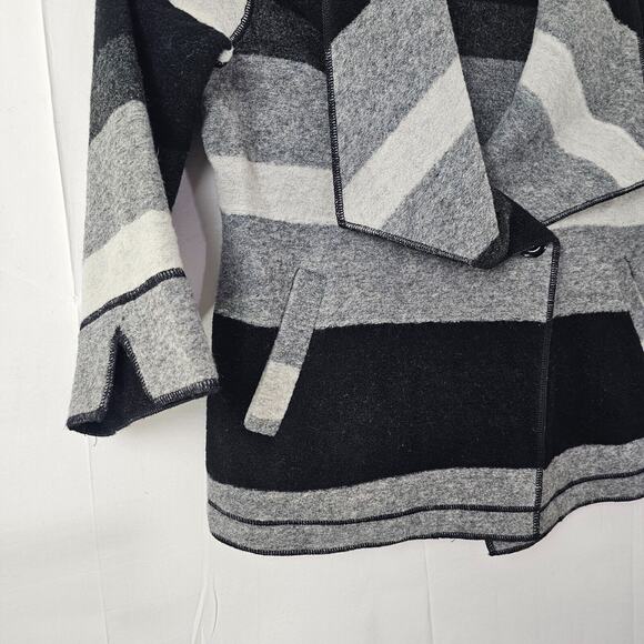 Chicos Womens Button Cardigan Coat Sz 0 Black and White Draped Wool Blend - Picture 2 of 12